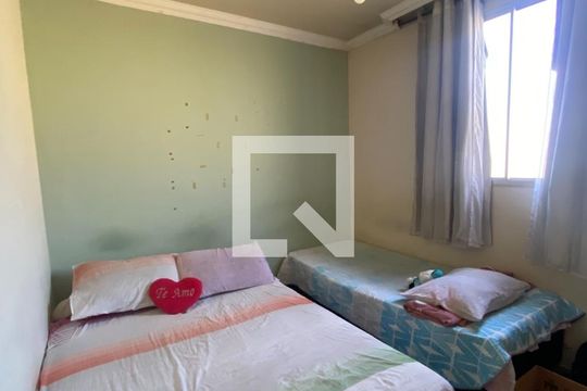 Quarto  de apartamento à venda com 2 quartos, 46m² em Cabral, Contagem