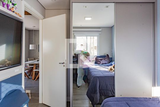Quarto de apartamento para alugar com 2 quartos, 49m² em Vila Gumercindo, São Paulo