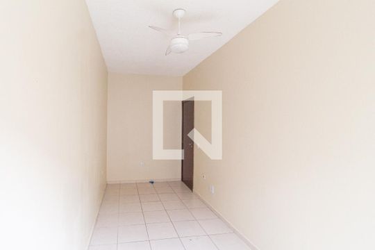 Quarto 2 de apartamento para alugar com 2 quartos, 50m² em Jardim Guiomar, Carapicuíba