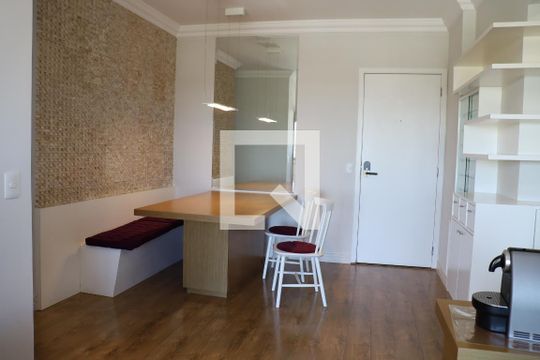 Sala de apartamento à venda com 3 quartos, 81m² em Melville Empresarial Ii, Barueri