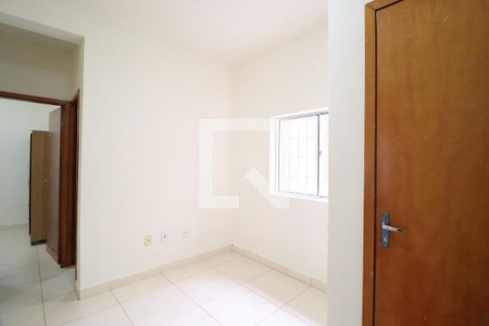 Sala de apartamento para alugar com 2 quartos, 45m² em Jardim Ipanema, Uberlândia