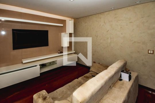 Casa à venda com 6 quartos, 211m² em Céu Azul, Belo Horizonte