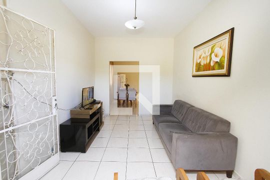Casa à venda com 5 quartos, 380m² em Alto dos Pinheiros, Belo Horizonte