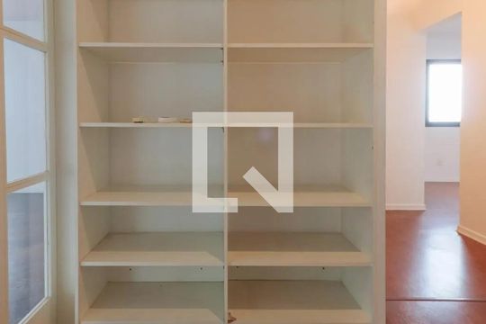 Sala de apartamento à venda com 3 quartos, 130m² em Pinheiros, São Paulo