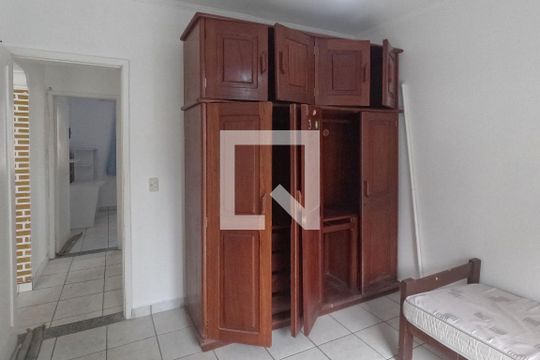 Quarto 1 de apartamento para alugar com 2 quartos, 90m² em José Menino, Santos