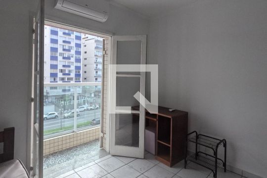 Quarto 1 de apartamento para alugar com 2 quartos, 90m² em José Menino, Santos