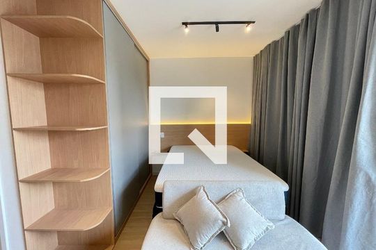 Sala/Quarto de apartamento para alugar com 1 quarto, 25m² em Butantã, São Paulo