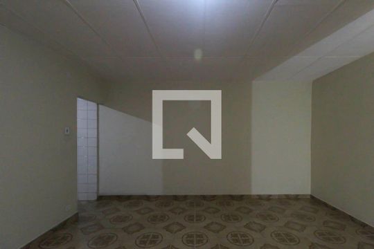 Sala de casa para alugar com 4 quartos, 300m² em Parque Santo Eduardo, São Paulo