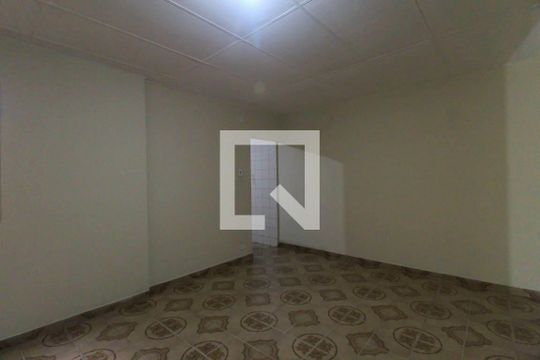Sala de casa para alugar com 4 quartos, 300m² em Parque Santo Eduardo, São Paulo