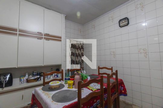 Cozinha de casa para alugar com 4 quartos, 300m² em Parque Santo Eduardo, São Paulo