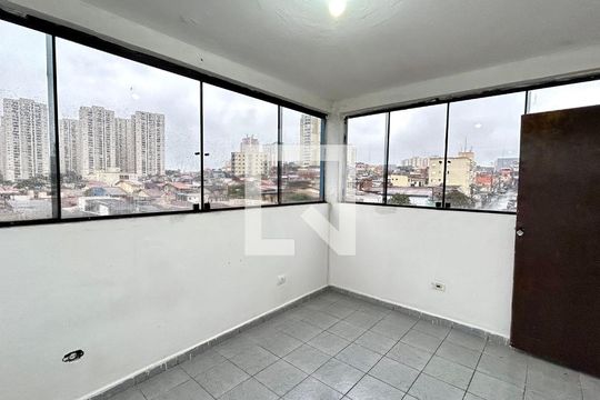 Quarto 2 de apartamento para alugar com 2 quartos, 75m² em Jardim Baruch, Guarulhos