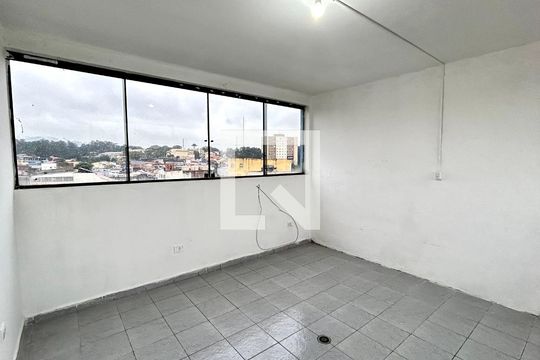 Quarto 1 de apartamento para alugar com 2 quartos, 75m² em Jardim Baruch, Guarulhos