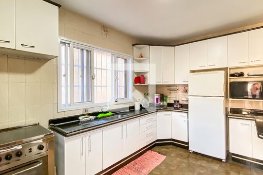 Cozinha  de casa à venda com 3 quartos, 250m² em Engenheiro Goulart, São Paulo