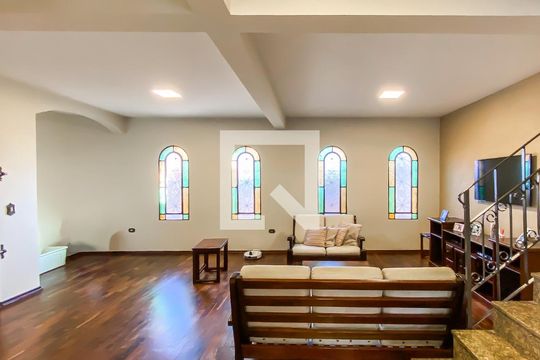 Sala de casa à venda com 3 quartos, 250m² em Engenheiro Goulart, São Paulo