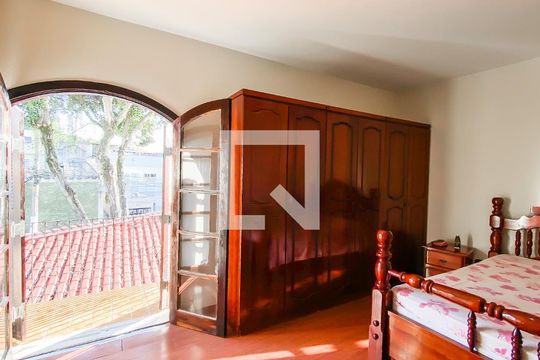 Suíte  de casa à venda com 3 quartos, 250m² em Engenheiro Goulart, São Paulo