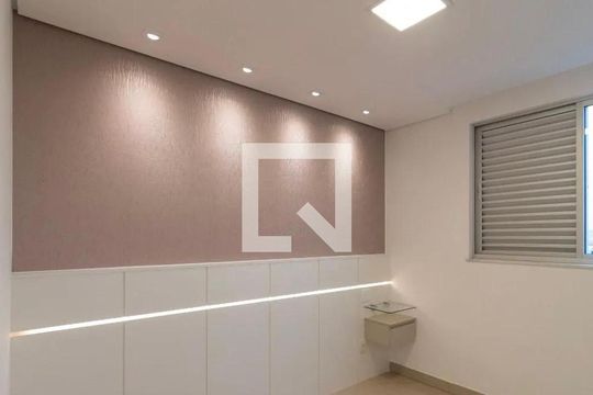Apartamento para alugar com 2 quartos, 65m² em Castelo, Belo Horizonte