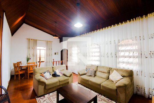 Sala de casa à venda com 4 quartos, 230m² em Vila Ristori, Guarulhos