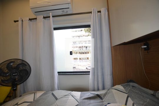 Quarto 1 Suite de casa para alugar com 2 quartos, 200m² em Vila Valqueire, Rio de Janeiro