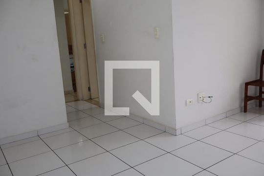 Sala de apartamento para alugar com 2 quartos, 53m² em Quinta da Paineira, São Paulo