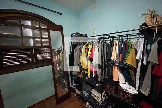 Quarto 1 de casa para alugar com 3 quartos, 105m² em Anchieta, Nilópolis