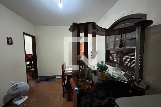 Sala 2 de casa para alugar com 3 quartos, 105m² em Anchieta, Nilópolis