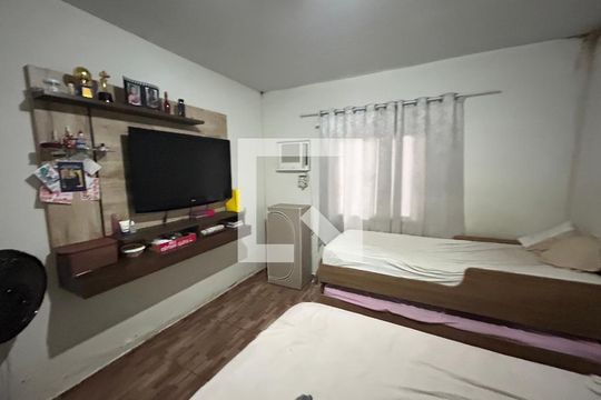 Quarto 2 de casa para alugar com 2 quartos, 52m² em Anchieta, Nilópolis