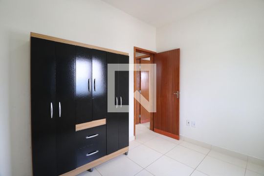 Quarto 2 - Suíte de apartamento para alugar com 2 quartos, 45m² em Jardim Ipanema, Uberlândia
