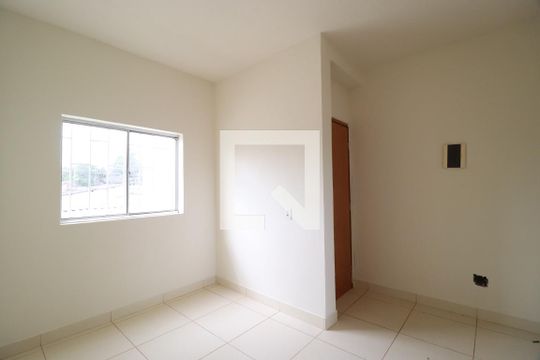 Apartamento para alugar com 2 quartos, 45m² em Jardim Ipanema, Uberlândia