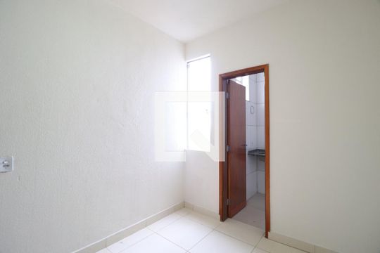 Quarto 2 - Suíte de apartamento para alugar com 2 quartos, 45m² em Jardim Ipanema, Uberlândia