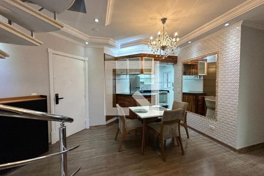 Sala de apartamento à venda com 3 quartos, 144m² em Jardim Regina Alice, Barueri