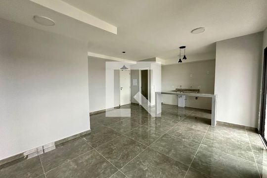 Sala de apartamento para alugar com 2 quartos, 75m² em Vila Militar, Barueri