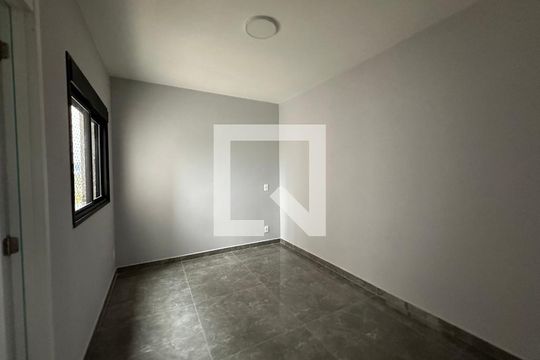Suíte de apartamento à venda com 2 quartos, 75m² em Vila Militar, Barueri