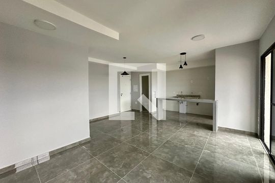 Sala de apartamento para alugar com 2 quartos, 75m² em Vila Militar, Barueri
