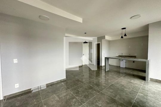 Sala de apartamento para alugar com 2 quartos, 75m² em Vila Militar, Barueri