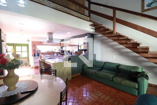 Casa para alugar com 4 quartos, 298m² em Parque dos Lagos, Ribeirão Preto