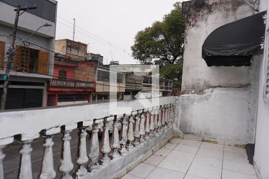 Varanda da sala de casa para alugar com 2 quartos, 100m² em Jardim Cultura Fisica, Embu das Artes