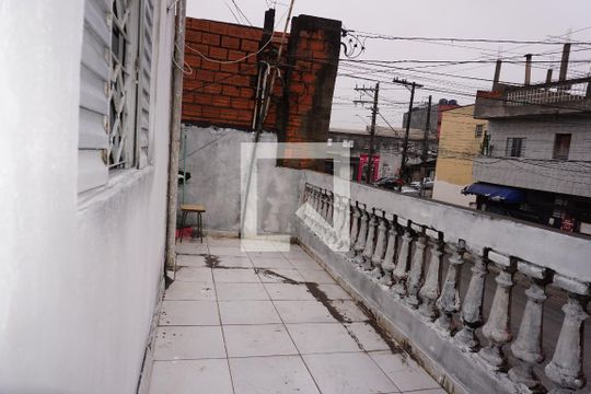 Varanda da sala de casa para alugar com 2 quartos, 100m² em Jardim Cultura Fisica, Embu das Artes