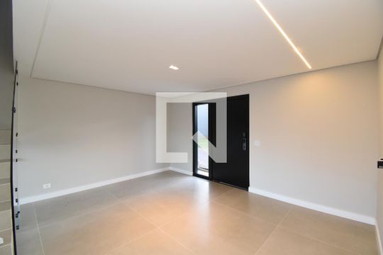 Sala de casa de condomínio à venda com 3 quartos, 187m² em Pilarzinho, Curitiba