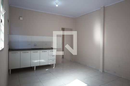 Sala/cozinha de casa para alugar com 2 quartos, 100m² em Jardim Cruzeiro, São Paulo