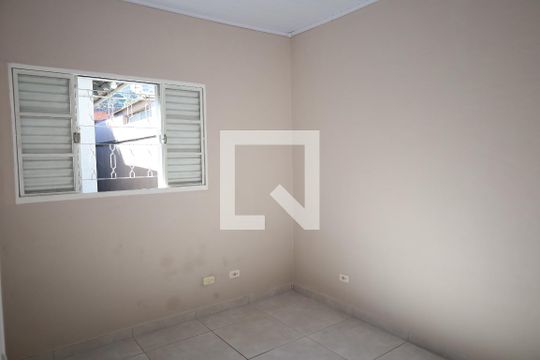 Quarto de casa para alugar com 2 quartos, 100m² em Jardim Cruzeiro, São Paulo