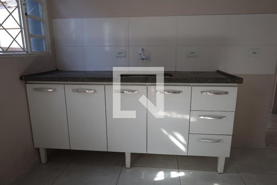 Sala/cozinha de casa para alugar com 2 quartos, 100m² em Jardim Cruzeiro, São Paulo