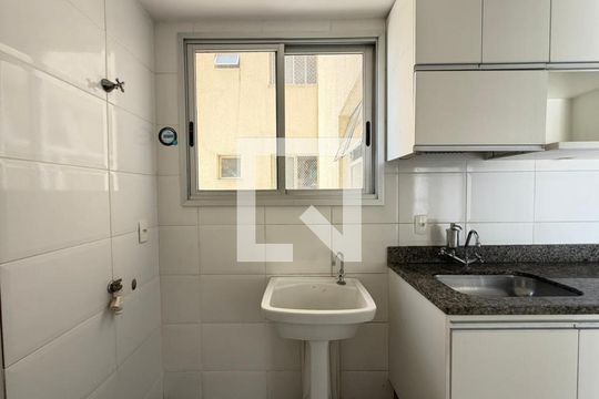 Cozinha de apartamento para alugar com 3 quartos, 80m² em Castelo, Belo Horizonte