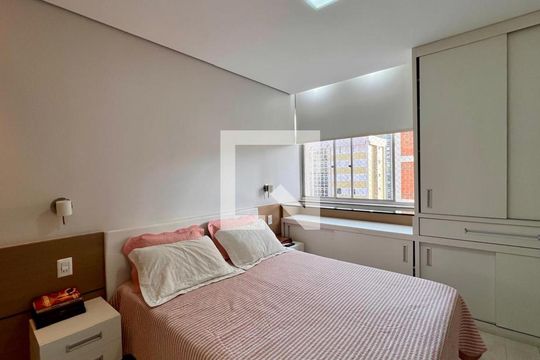 Apartamento à venda com 2 quartos, 77m² em Santo Antônio, Belo Horizonte
