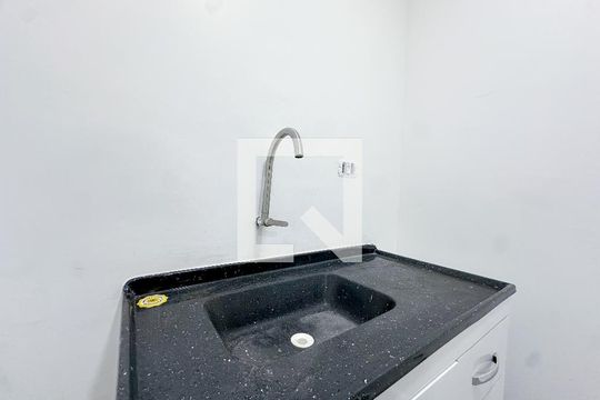 Sala/Cozinha de apartamento para alugar com 1 quarto, 30m² em Lapa, São Paulo