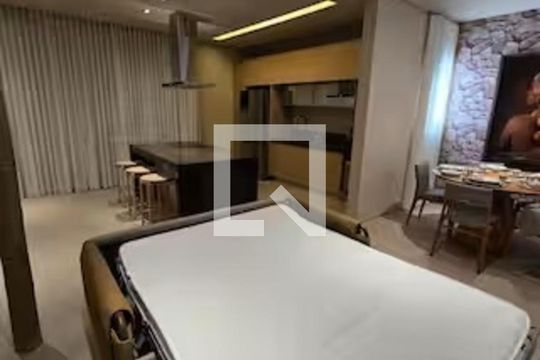 Sala de apartamento para alugar com 2 quartos, 98m² em Barroca, Belo Horizonte