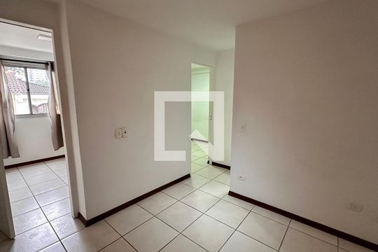 Apartamento para alugar com 2 quartos, 55m² em Jardim das Acacias, São Paulo