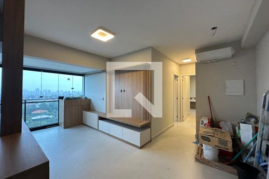 Sala de apartamento para alugar com 2 quartos, 65m² em Tamboré, Barueri