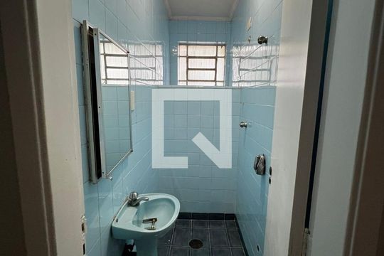 Banheiro de casa para alugar com 3 quartos, 220m² em Parque da Vila Prudente, São Paulo