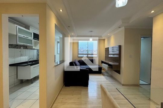 Apartamento para alugar com 2 quartos, 55m² em Jardim Roberto, Osasco