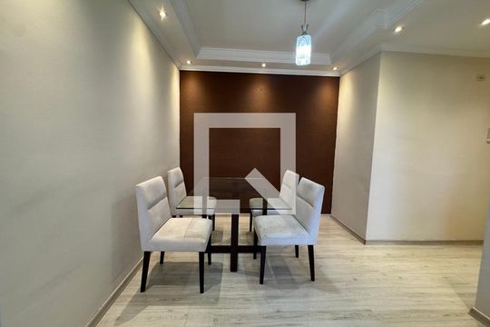 Sala de apartamento para alugar com 2 quartos, 55m² em Jardim Roberto, Osasco